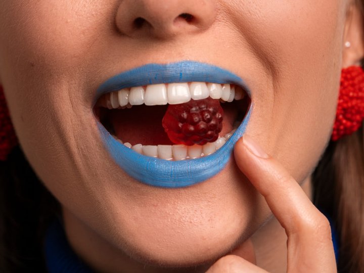 5 небезпечних для зубної емалі продуктів