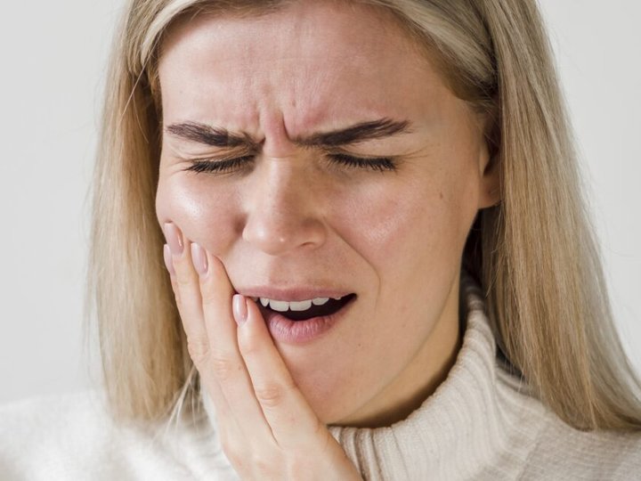 Як довго заживають ясна після видалення зуба